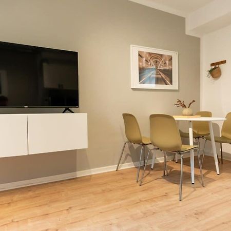Hamburg City Apartment For 4 Hamburgo Exterior foto
